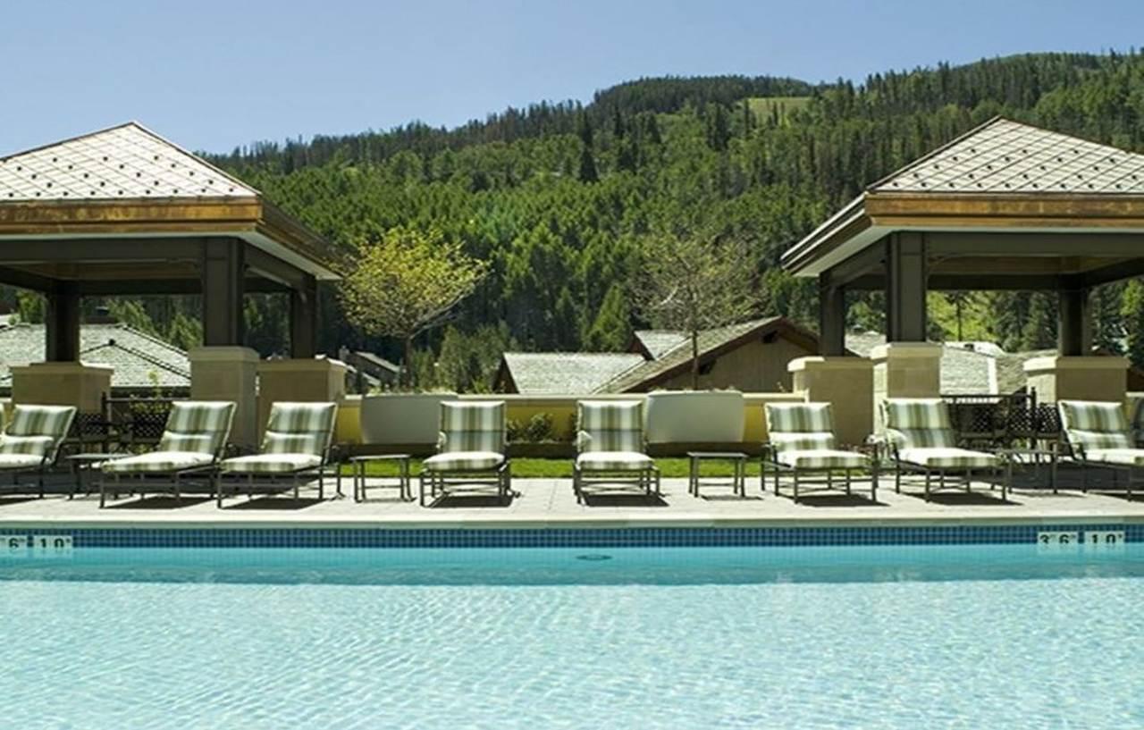 Legendary Lodging At The Ritz Vail Buitenkant foto