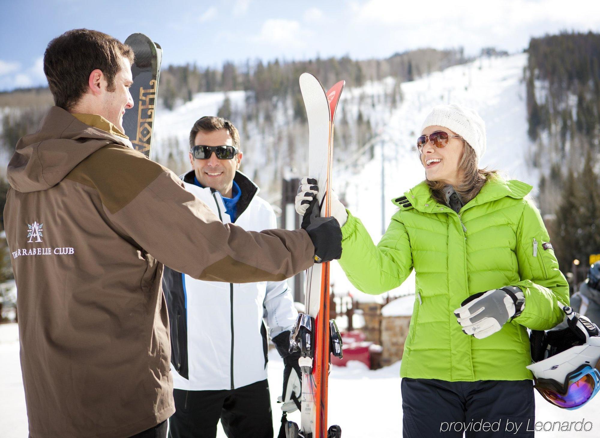 Legendary Lodging At The Ritz Vail Buitenkant foto