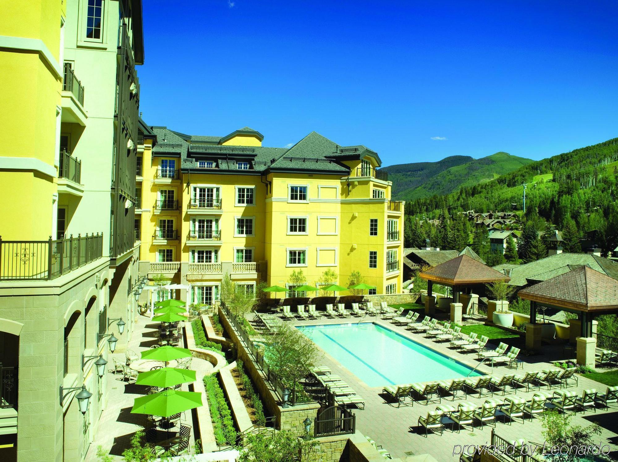 Legendary Lodging At The Ritz Vail Buitenkant foto