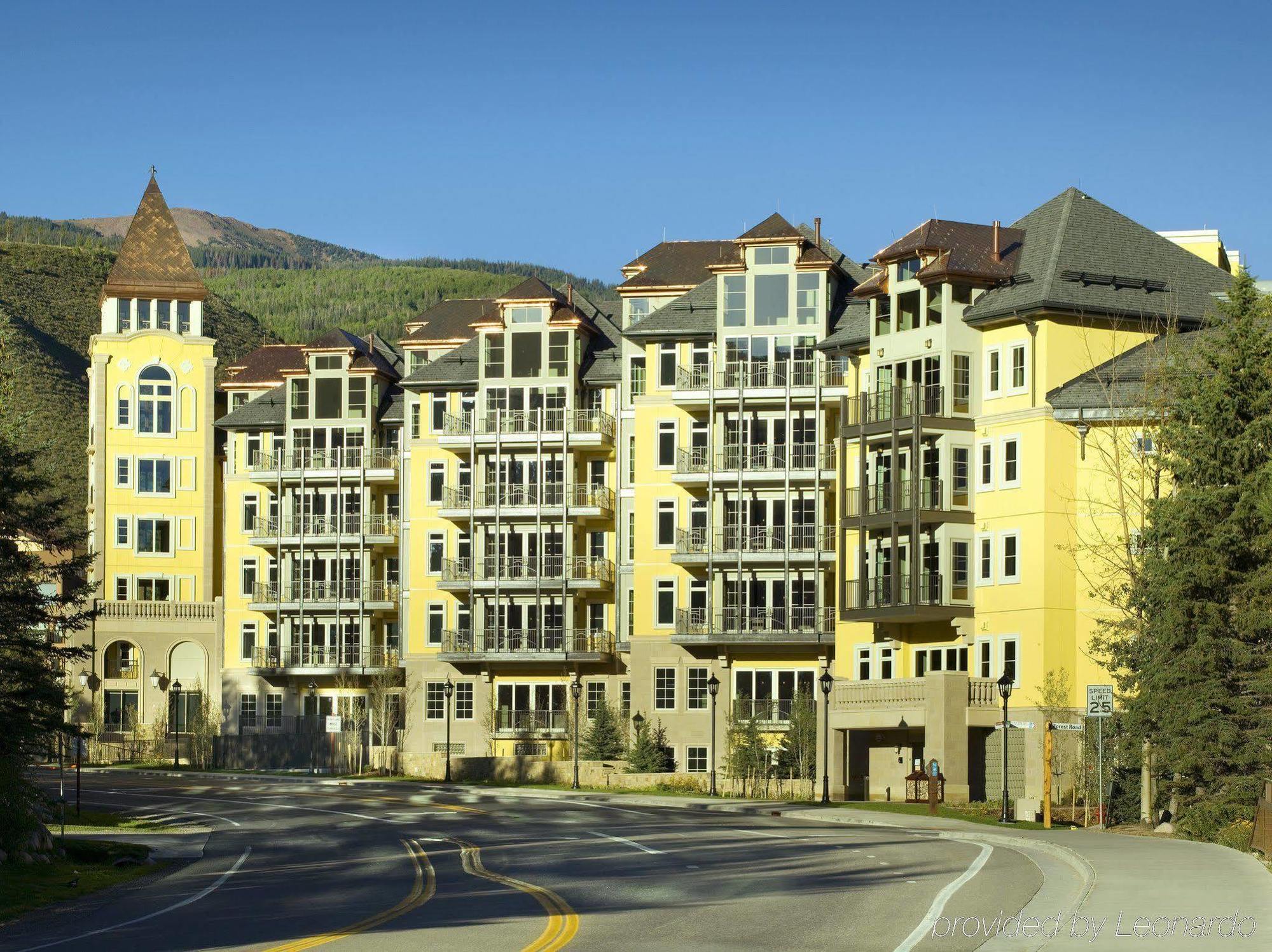Legendary Lodging At The Ritz Vail Buitenkant foto