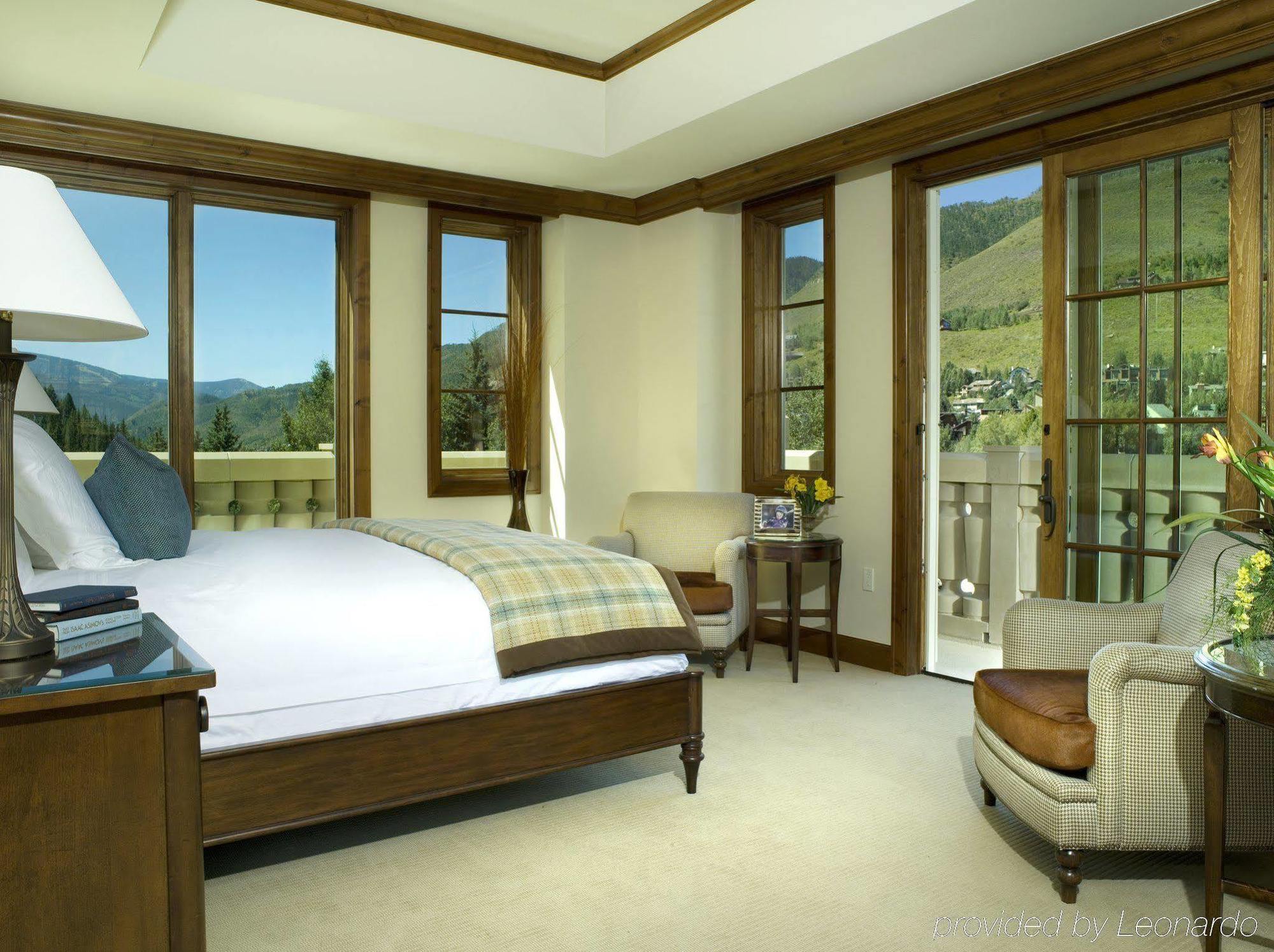 Legendary Lodging At The Ritz Vail Buitenkant foto
