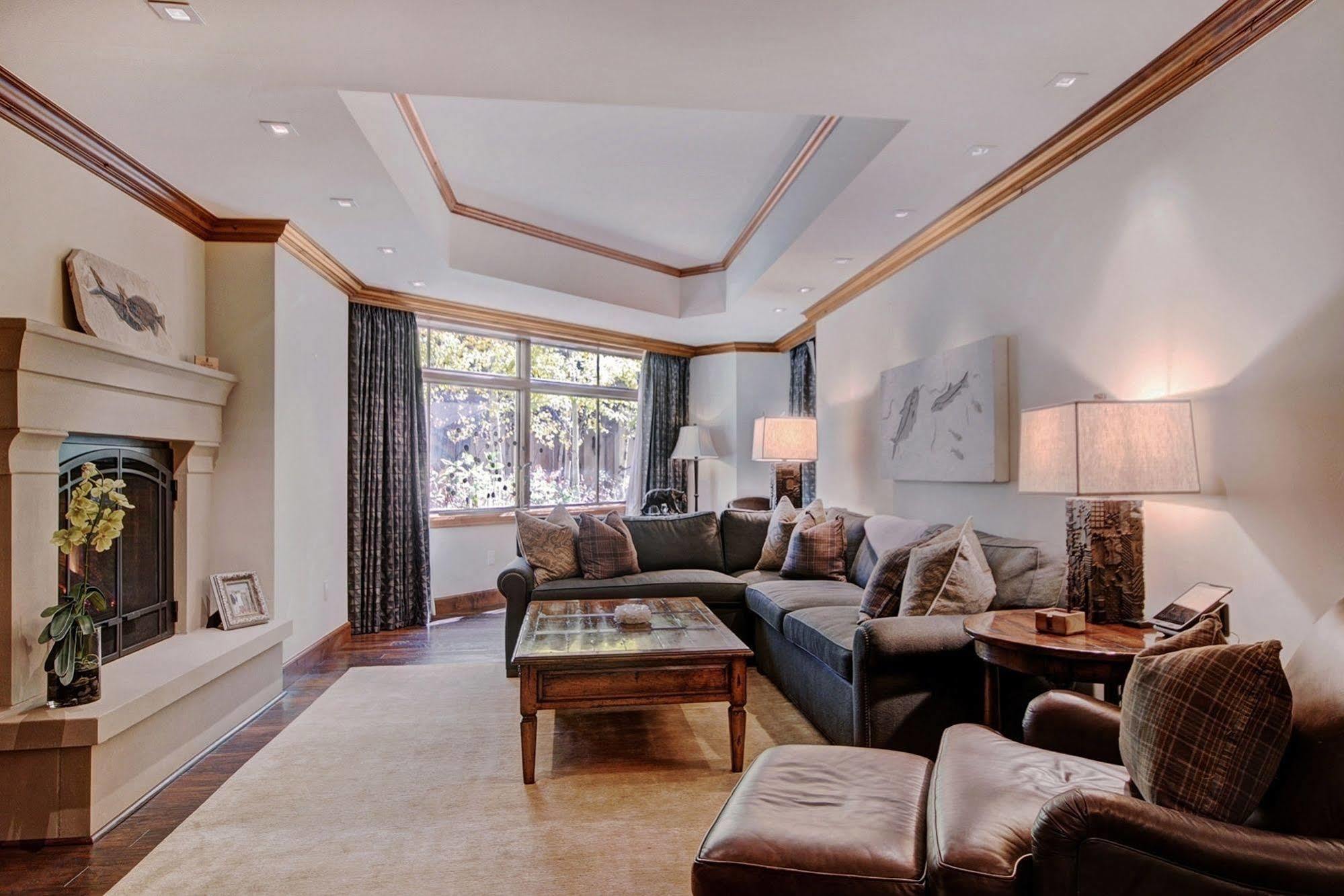 Legendary Lodging At The Ritz Vail Buitenkant foto