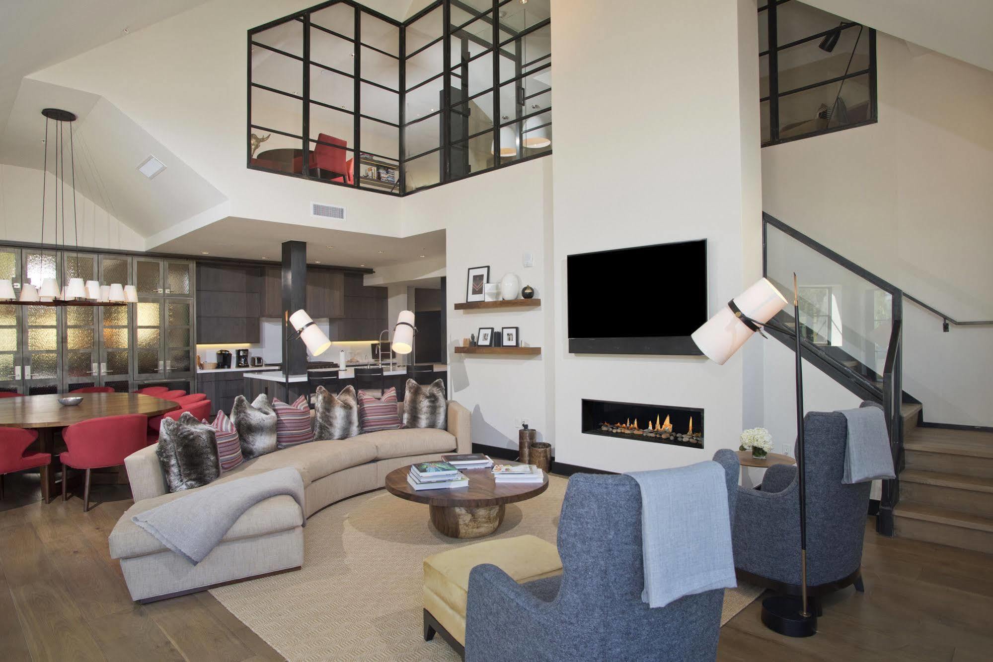Legendary Lodging At The Ritz Vail Buitenkant foto