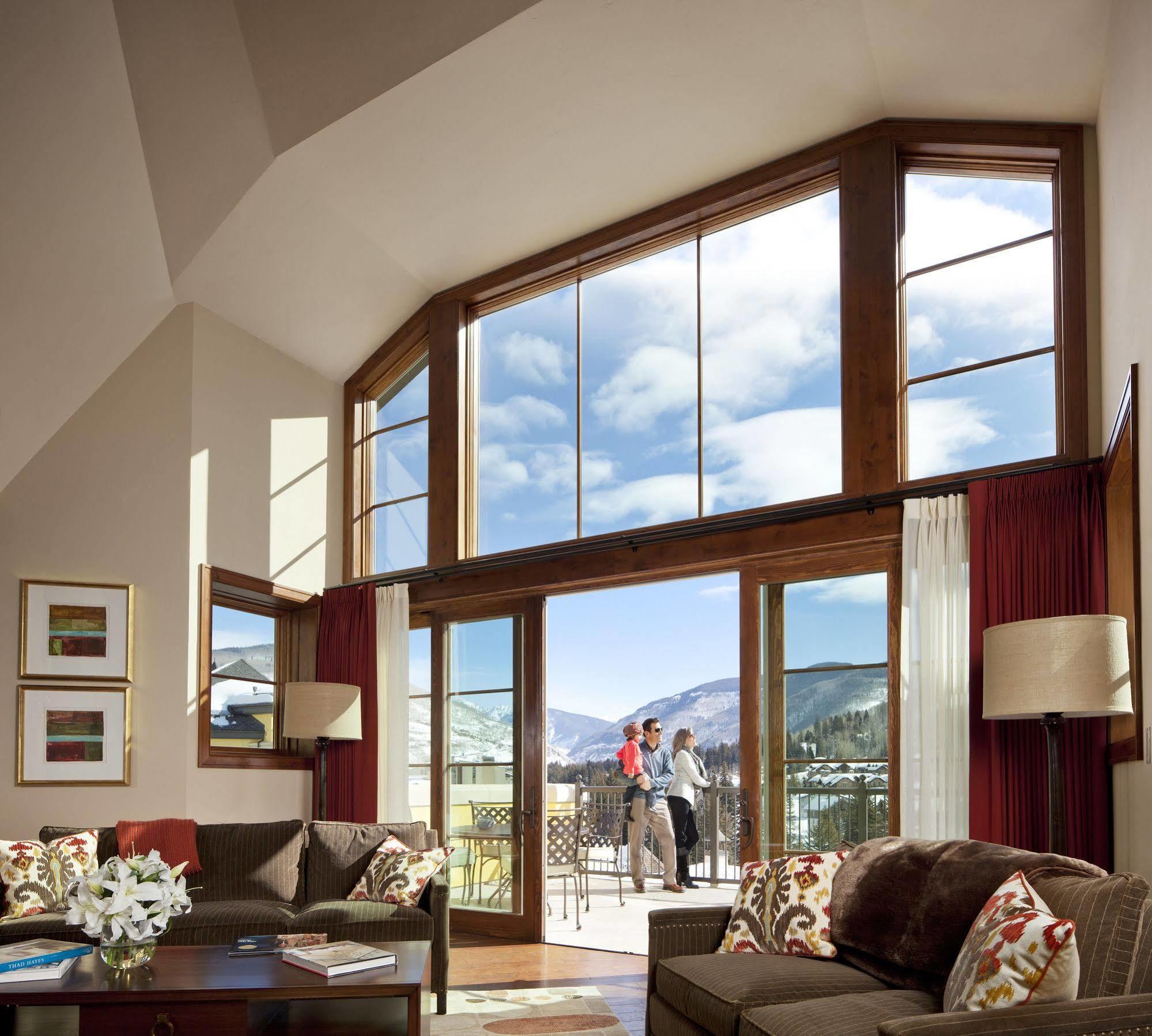 Legendary Lodging At The Ritz Vail Buitenkant foto